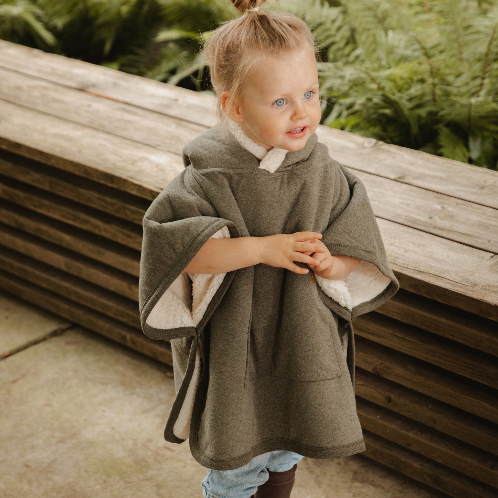 Forest Green Teddy Poncho Cloby