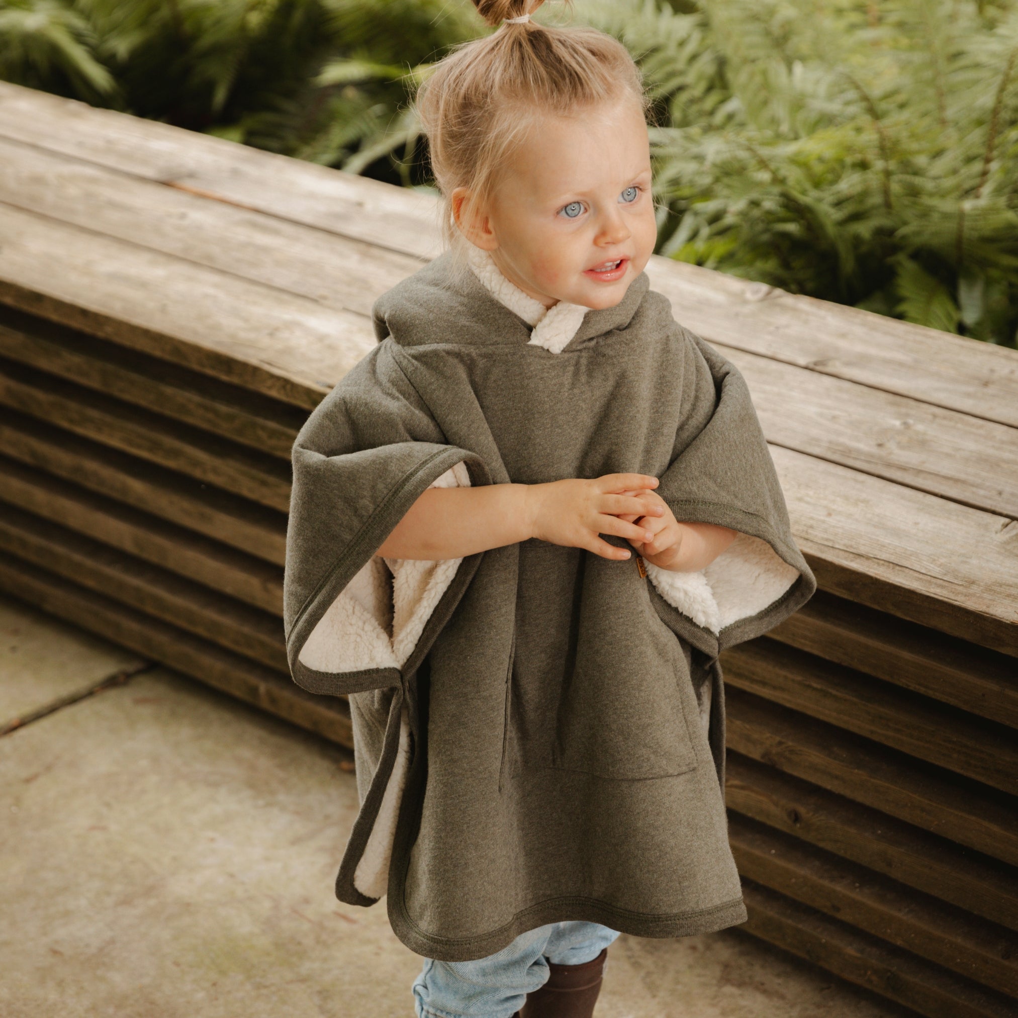 Forest Green Teddy Poncho Cloby