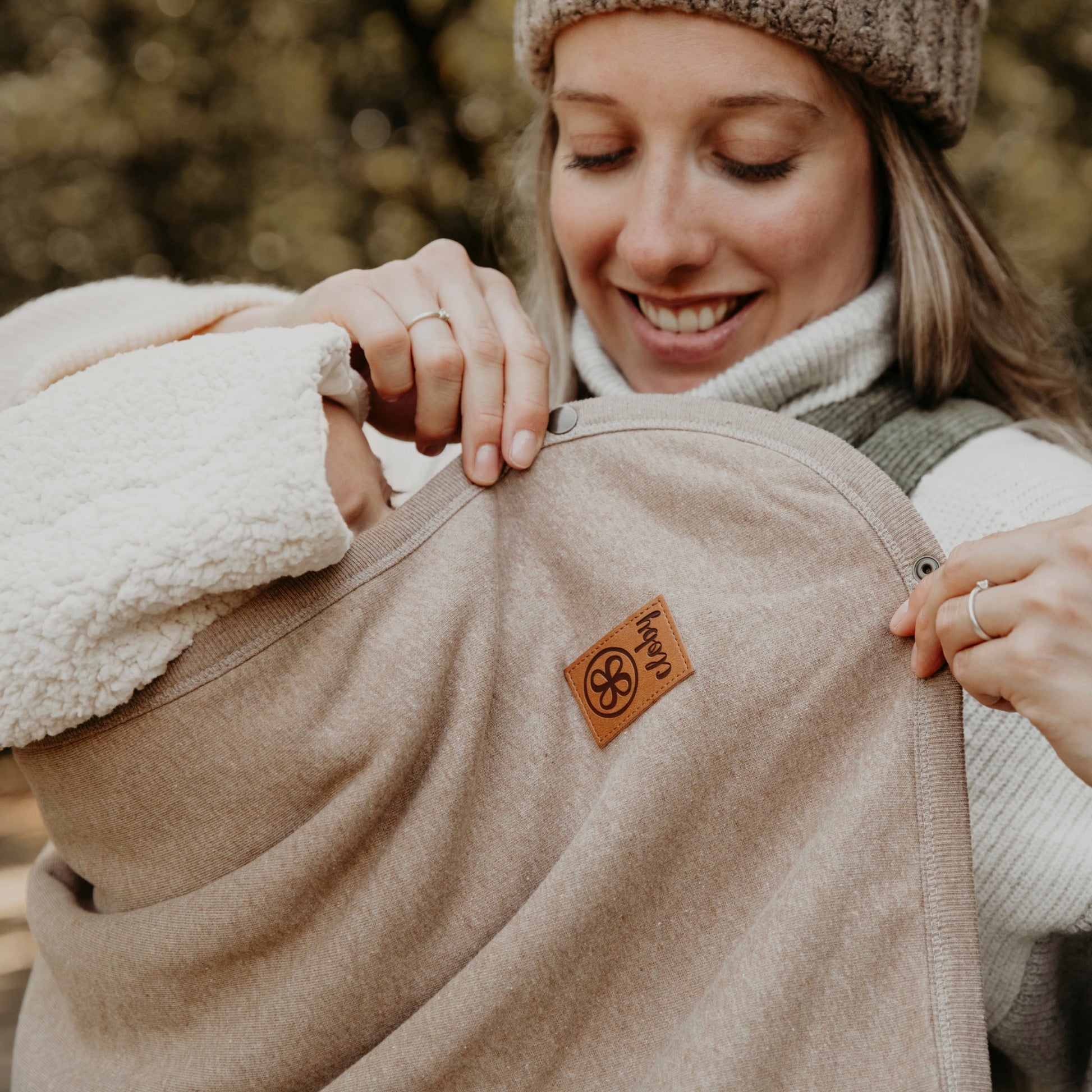 Bruine Teddy deken over draagzak