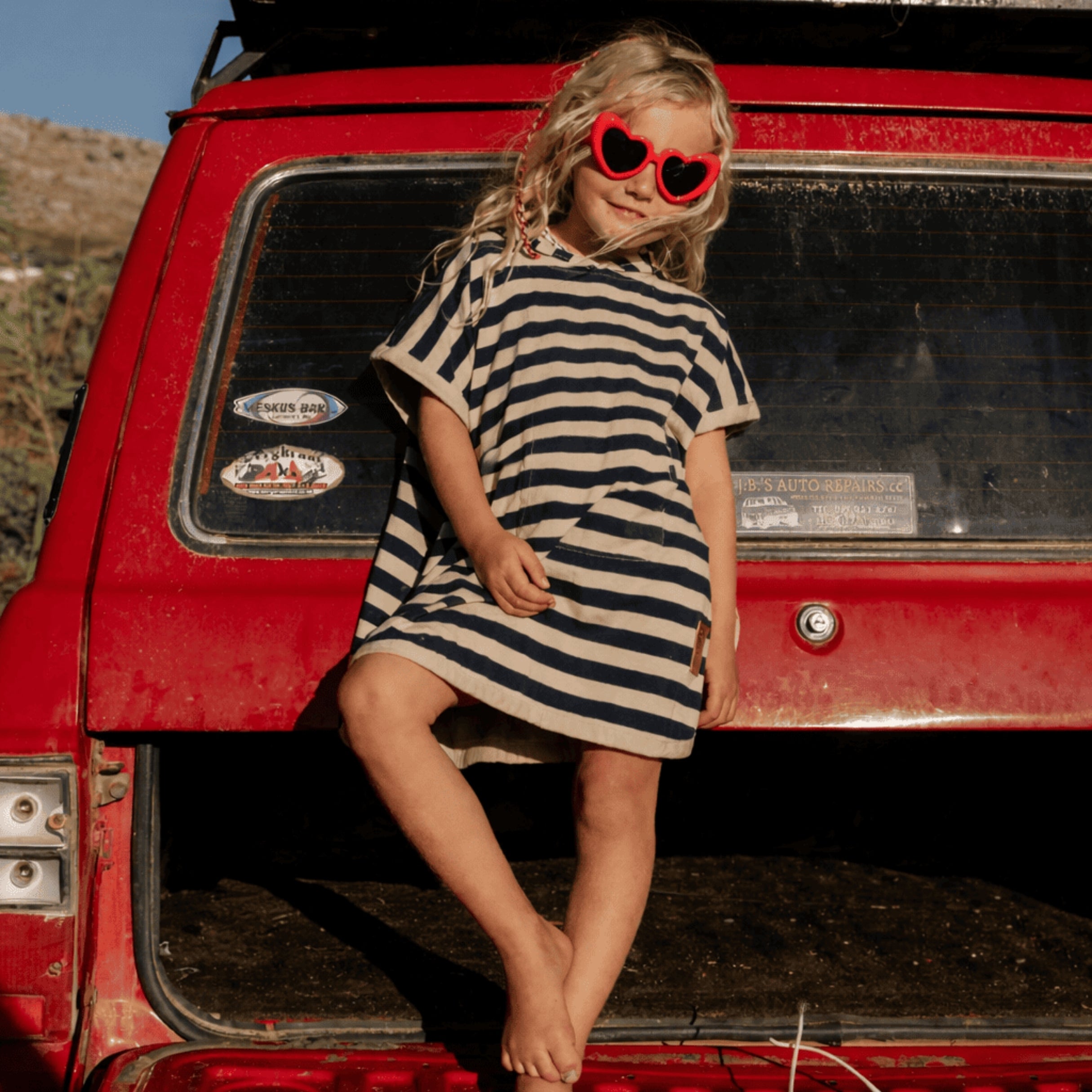 Poncho UV en Navy/Sandy Stripe – UPF 50+