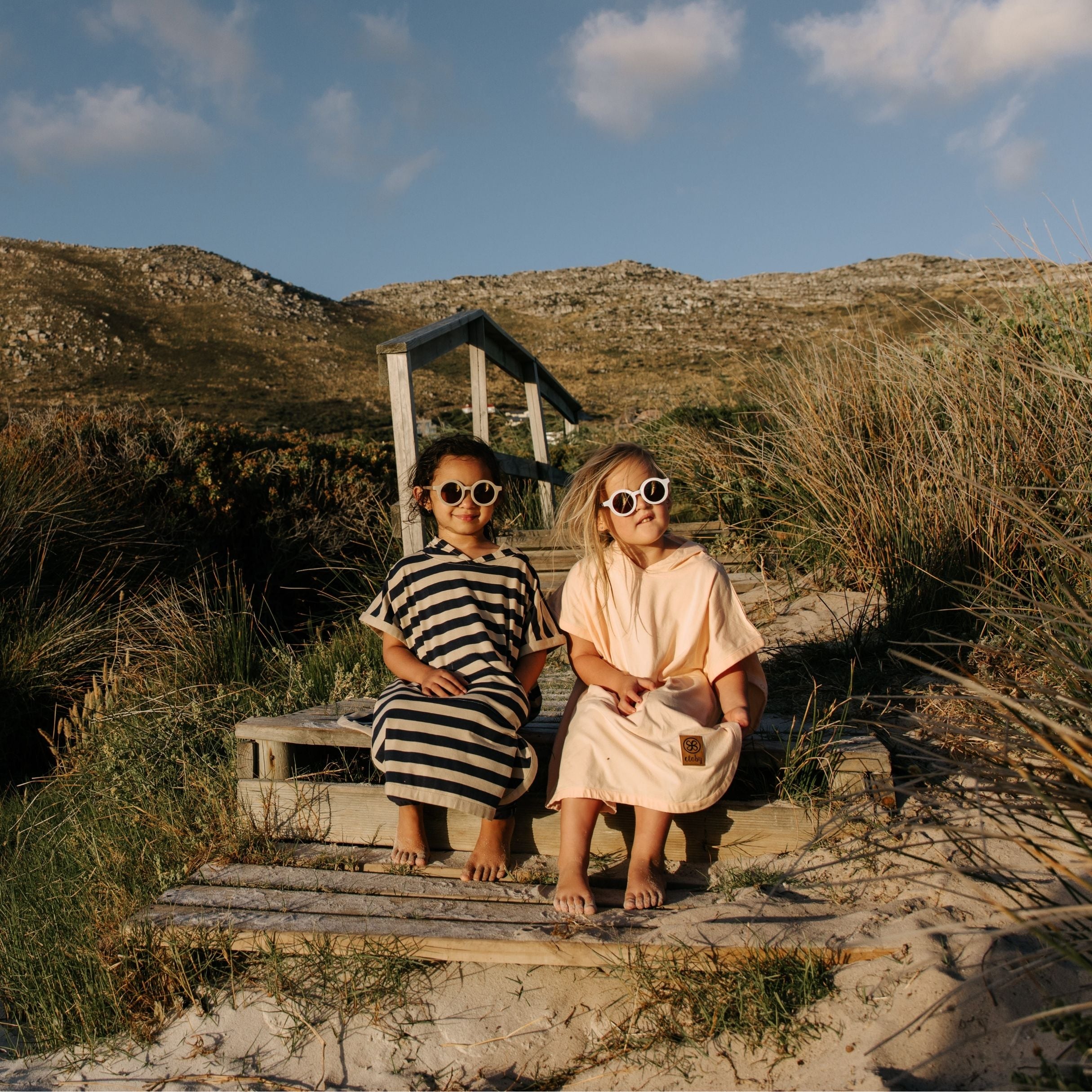 Poncho UV en Navy/Sandy Stripe – UPF 50+