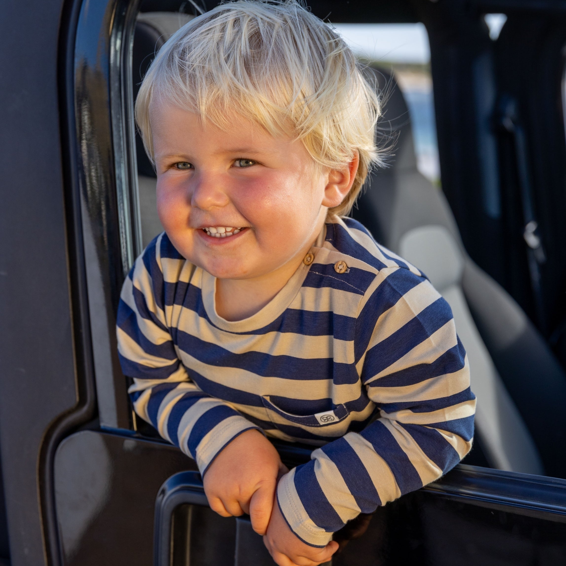 Camiseta de manga larga en Navy/Sandy Stripe – UPF 50+