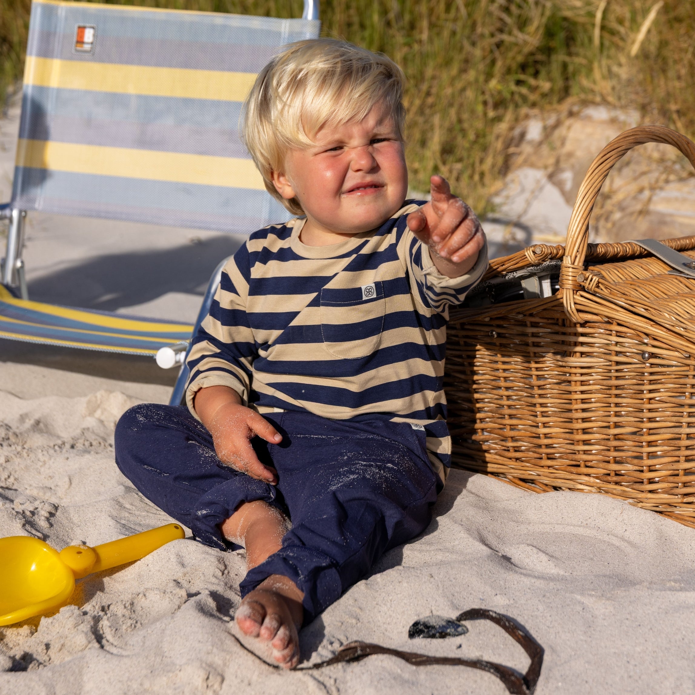 Camiseta de manga larga en Navy/Sandy Stripe – UPF 50+