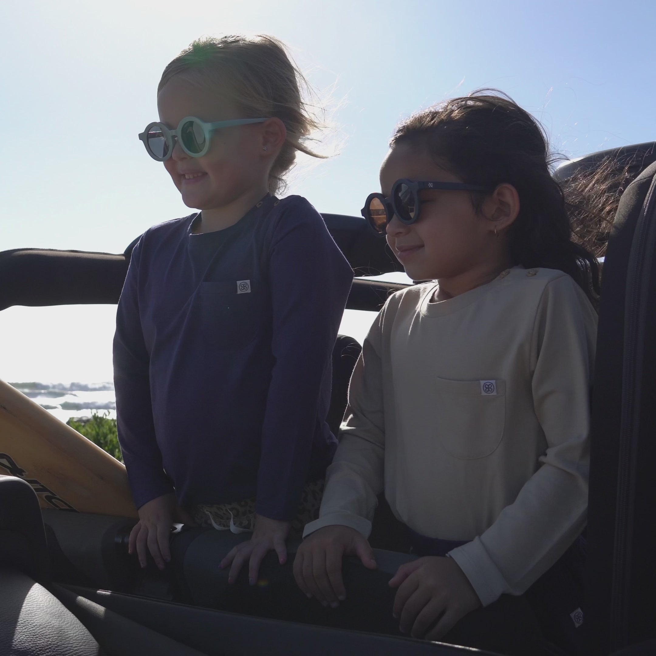Load video: Longsleeve in Sandy Beach - UPF 50+
