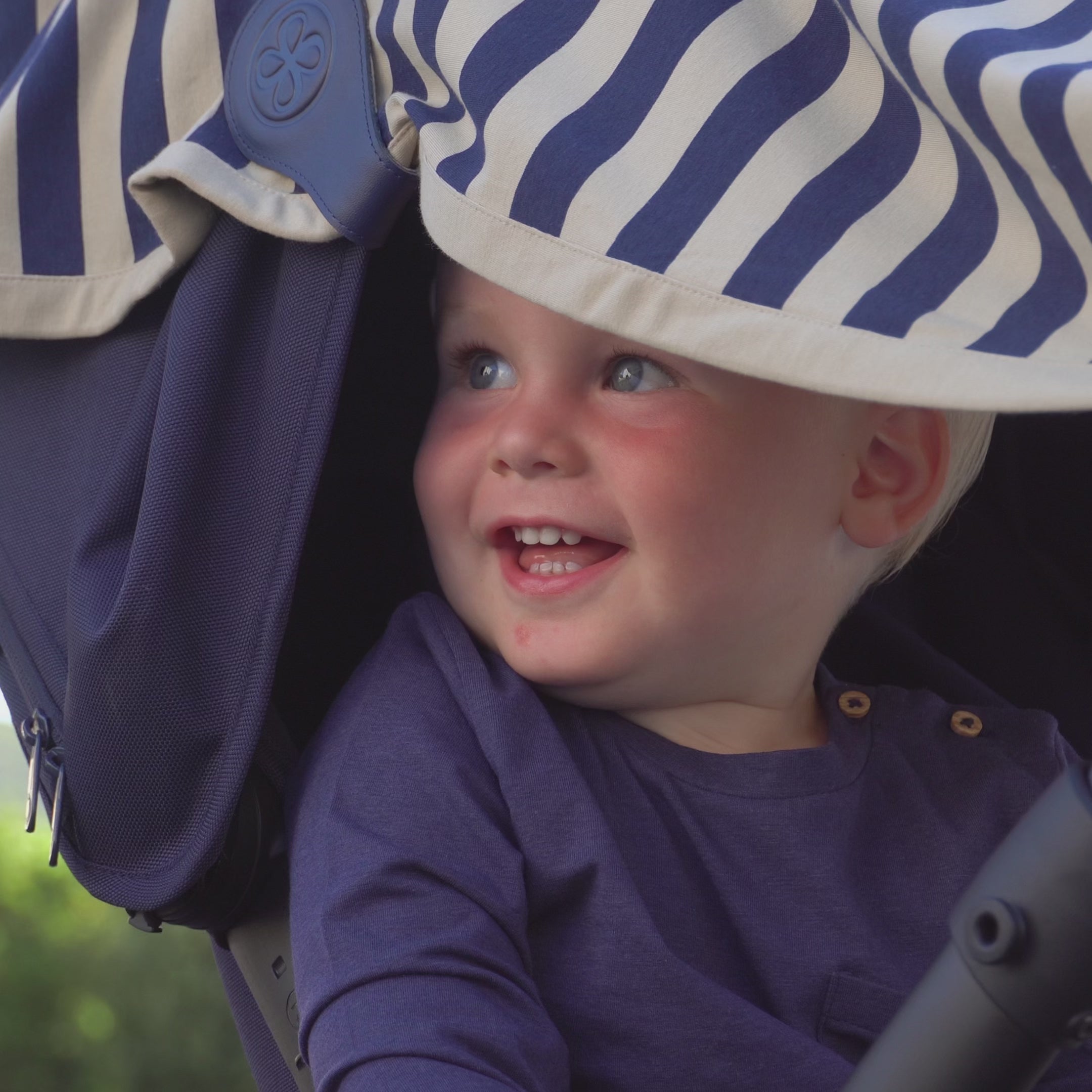 Load video: UV Blanket in Navy/Sandy Stripe - UPF 50+